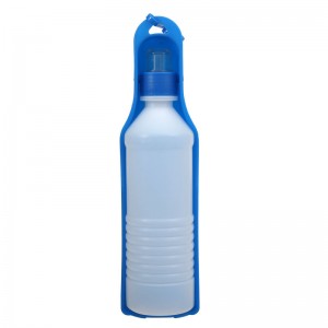 Faltbare Wasserflasche für Hunde aus Kunststoff